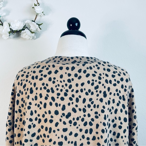 Croft & Barrow Animal Print V-Neck Sweater/Blouse - Picture 5 of 7